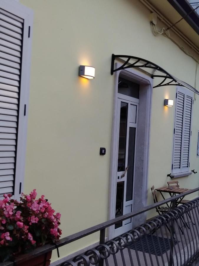 Al Cortile Bed & Breakfast Benevento Exterior photo